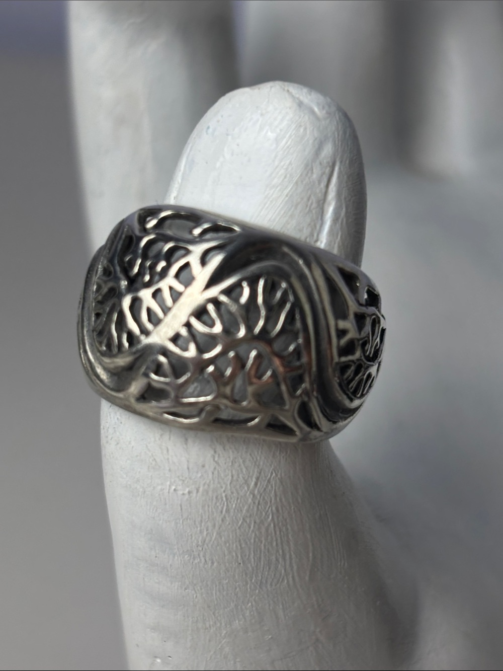 Sterling Silver Filigree Band Ring - Intricate 270 Degree Cutout Bubble Design